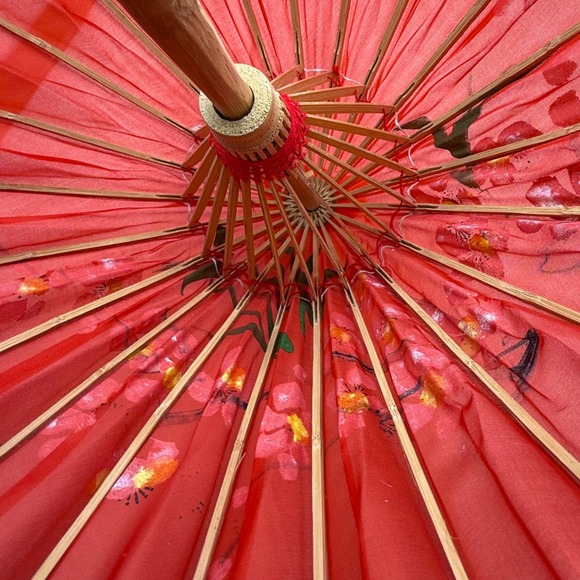 Red Asian Parasol Umbrella Cherry Blossom Bamboo Handle handprinted lot of 2 - Picture 5 of 9